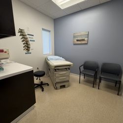 Deuk Spine Institute