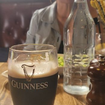 The Clarence - Pubs Near Me - London, XGL The Clarence - Pubs Near Me - London, XGL