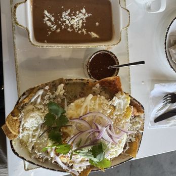 Flori Brunch - Chilaquiles - Venues & Event Spaces Near Me - South Gate, California Flori Brunch - Chilaquiles - Venues & Event Spaces Near Me - South Gate, California