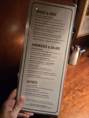 The Honor Bar by null