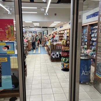 Pages & Pages - Long lines - Bookstores Near Me - Honolulu, Hawaii Pages & Pages - Long lines - Bookstores Near Me - Honolulu, Hawaii