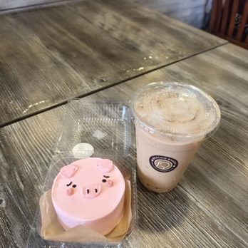 Brachio Bakery - Cupcakes Near Me - Garden Grove, California Brachio Bakery - Cupcakes Near Me - Garden Grove, California