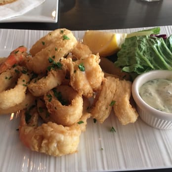 Sip Wine Bar - Calamari with prawns - Pizza Near Me - Toronto, Ontario