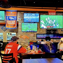 Bonfire Craft Kitchen & Tap House - The game time!