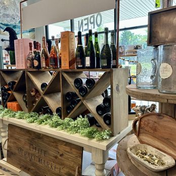 Little Meraki Market - Wine Tasting Room Near Me - Avon, Ohio Little Meraki Market - Wine Tasting Room Near Me - Avon, Ohio