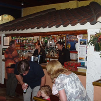 Florios Pizzeria Restaurant - Italian Near Me - Scarborough, NYK Florios Pizzeria Restaurant - Italian Near Me - Scarborough, NYK