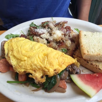 Fig Tree Cafe - Sausage omelette with truffle potatoes - Breakfast & Brunch Near Me - San Diego, California Fig Tree Cafe - Sausage omelette with truffle potatoes - Breakfast & Brunch Near Me - San Diego, California