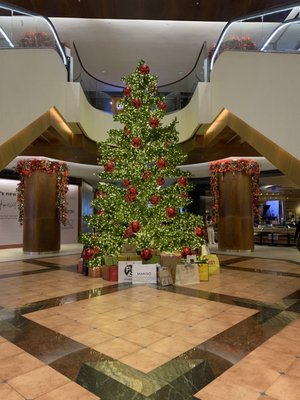 Power Plant Mall by null