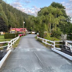 Harrison Country Club RV - .. the driveway in from Hot Springs Road.