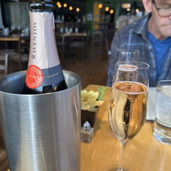 Feast - Fantastic choices of Champagne/Sparkling/Cava - New American Near Me - Tucson, Arizona