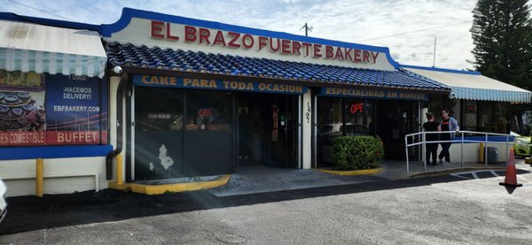 El Brazo Fuerte Bakery by null