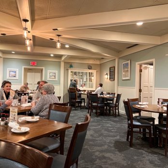 Marblehead Grille & Chowder House - Grill restaurant in Easton, PA
