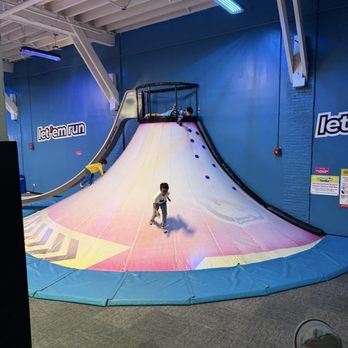 Urban Air Trampoline and Adventure Park - Kids Activities Near Me - Brooklyn, New York