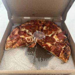 Pepperoni pizza Pepperoni pizza