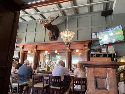 The Corner Bar by null