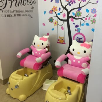 Eden PediSpa & Nails - For mommy and me spa day!! Cuteness!! - Nail Salons Near Me - Arlington, Texas