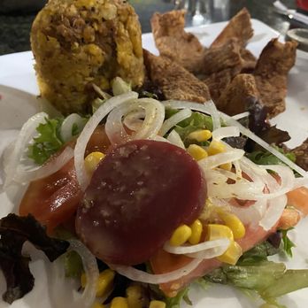 Las Palmas - Mofongo con masa de cerdo - Colombian Near Me - Orlando, Florida