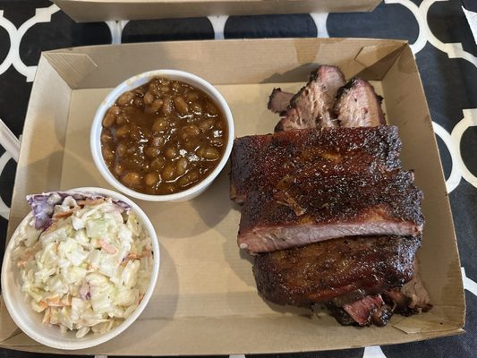 Riverport Barbecue by null