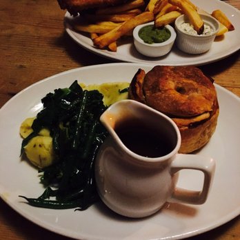 Andover Arms - Fish and Chips (Top) & Beef Pie - Pubs Near Me - London, XGL Andover Arms - Fish and Chips (Top) & Beef Pie - Pubs Near Me - London, XGL