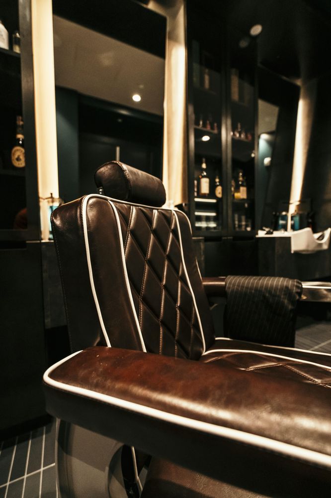 Lumi Salon Suites Logo