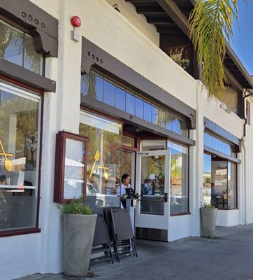 ALESSIA Patisserie and Cafe by null