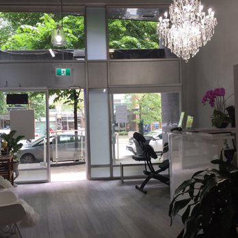 Smart Feet + Spa - 大厅 - Massage Near Me - Richmond, British Columbia Smart Feet + Spa - 大厅 - Massage Near Me - Richmond, British Columbia