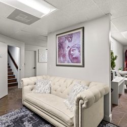 Aquae Sulis Salon and Spa - Waiting area downstairs with handicap entrance