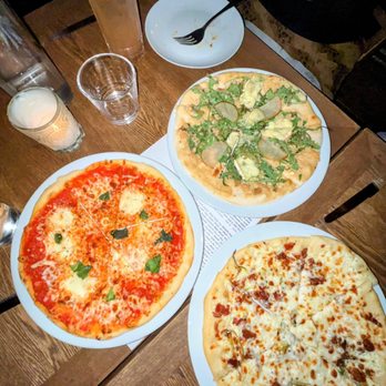 Bacari W 3rd - Margherita Pizza, Bacon & Double Cream Brie Pizza, Asian Pear & Brie Pizza - Breakfast & Brunch Near Me - Los Angeles, California