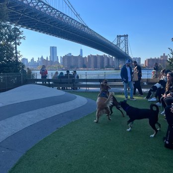 Domino Park - Parks Near Me - Brooklyn, New York
