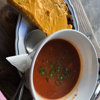 Fete - Cioppino with toasted bread - New American Near Me - Honolulu, Hawaii