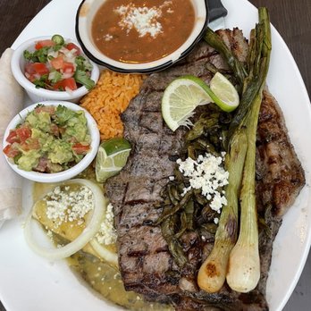 Los Cuernos - Bisteca Bistec a la Tampiquena - Mexican Near Me - Jersey City, New Jersey Los Cuernos - Bisteca Bistec a la Tampiquena - Mexican Near Me - Jersey City, New Jersey