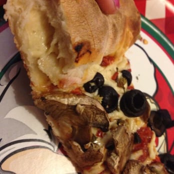 Red Tomato Pizza House - vegan cheeze stuffed crust mush and olive - Pizza Near Me - Berkeley, California Red Tomato Pizza House - vegan cheeze stuffed crust mush and olive - Pizza Near Me - Berkeley, California