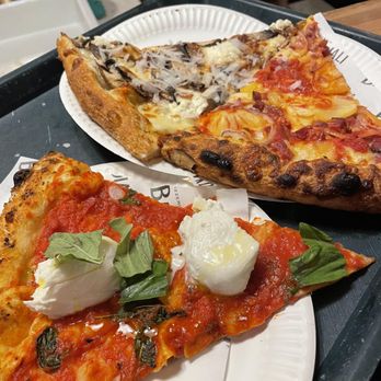 Bitondo's Pizzeria - Pizza Near Me - Toronto, Ontario