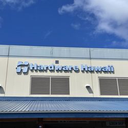 Hardware Hawaii - Sign outside