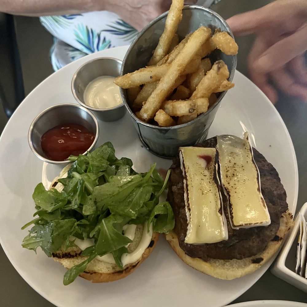 Maison Cheryl - Maison Wagyu Burger - French Near Me - Arlington, Virginia Maison Cheryl - Maison Wagyu Burger - French Near Me - Arlington, Virginia