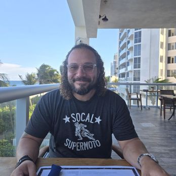 BALEENkitchen - New American Near Me - Sunny Isles Beach, Florida