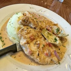 Tuscan chicken with mashed potatoes