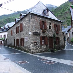 Hostal Plaza Garos