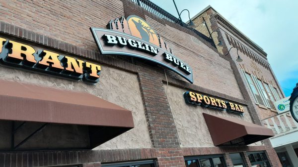 Buglin' Bull Restaurant and Sports Bar by null