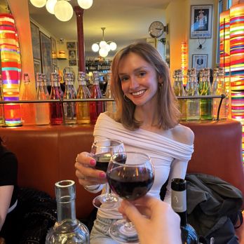 Chez Janou - Bistros Near Me - Paris, 75