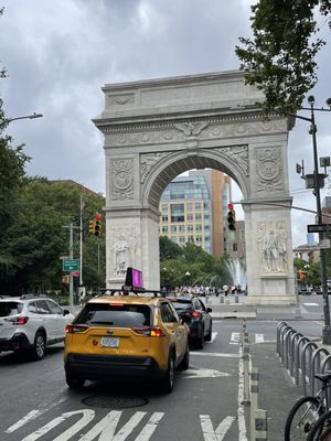 Washington Square Arch by null