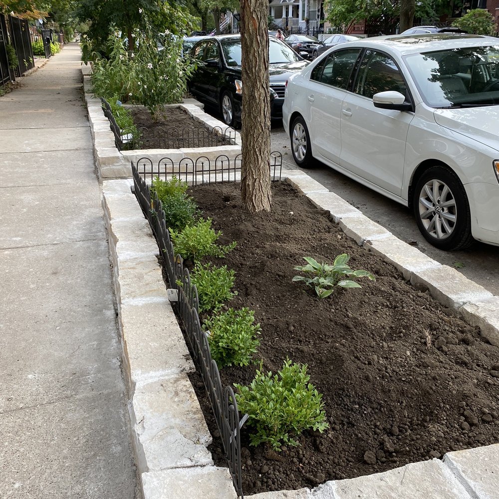 The Landscaper Guy - Stone flowerbeds - Landscaping Near Me - Chicago, Illinois The Landscaper Guy - Stone flowerbeds - Landscaping Near Me - Chicago, Illinois