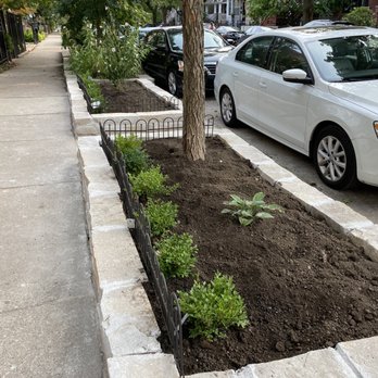 The Landscaper Guy - Stone flowerbeds - Landscaping Near Me - Chicago, Illinois