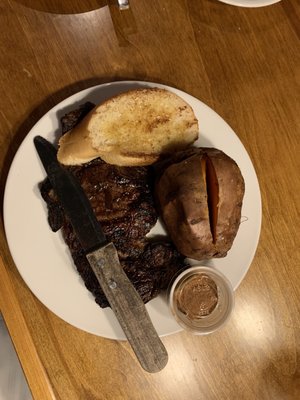 Berni's on West Main by null