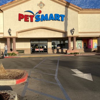 PetSmart - Petsmart front - Pet Training Near Me - Santa Maria, California