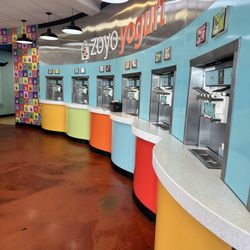 Zoyo Frozen Yogurt - Phoenix