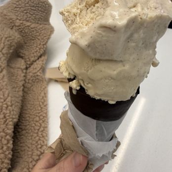 Sebastian Joe's - Two scoop cone - Ice Cream & Frozen Yogurt Near Me - Minneapolis, Minnesota Sebastian Joe's - Two scoop cone - Ice Cream & Frozen Yogurt Near Me - Minneapolis, Minnesota