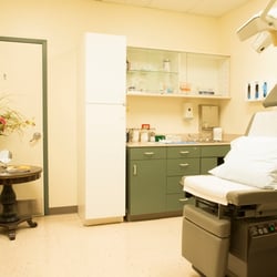 Boston University Charles River Medical Practice - The dermatology procedure room.