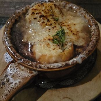 Vyoone's - French Onion Soup (2021) - French Near Me - New Orleans, Louisiana Vyoone's - French Onion Soup (2021) - French Near Me - New Orleans, Louisiana