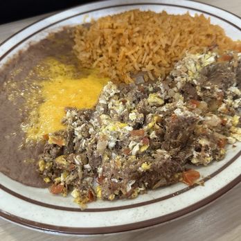 La Tapatia - Machaca con huevo. - Mexican Near Me - Bakersfield, California La Tapatia - Machaca con huevo. - Mexican Near Me - Bakersfield, California